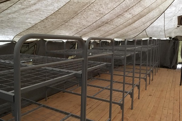 Кровати двухъярусные металлические для рабочих участвующих в раскопках г.Ржев